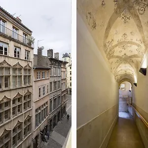 Host - Coeur Vieux & Spa Apartment